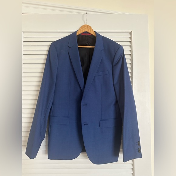 Hugo Boss Men’s Suit
